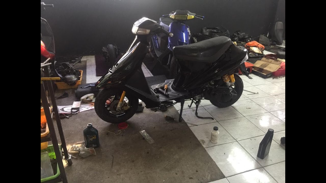Suzuki V100 | Restore is Black Mosquitoes #V100