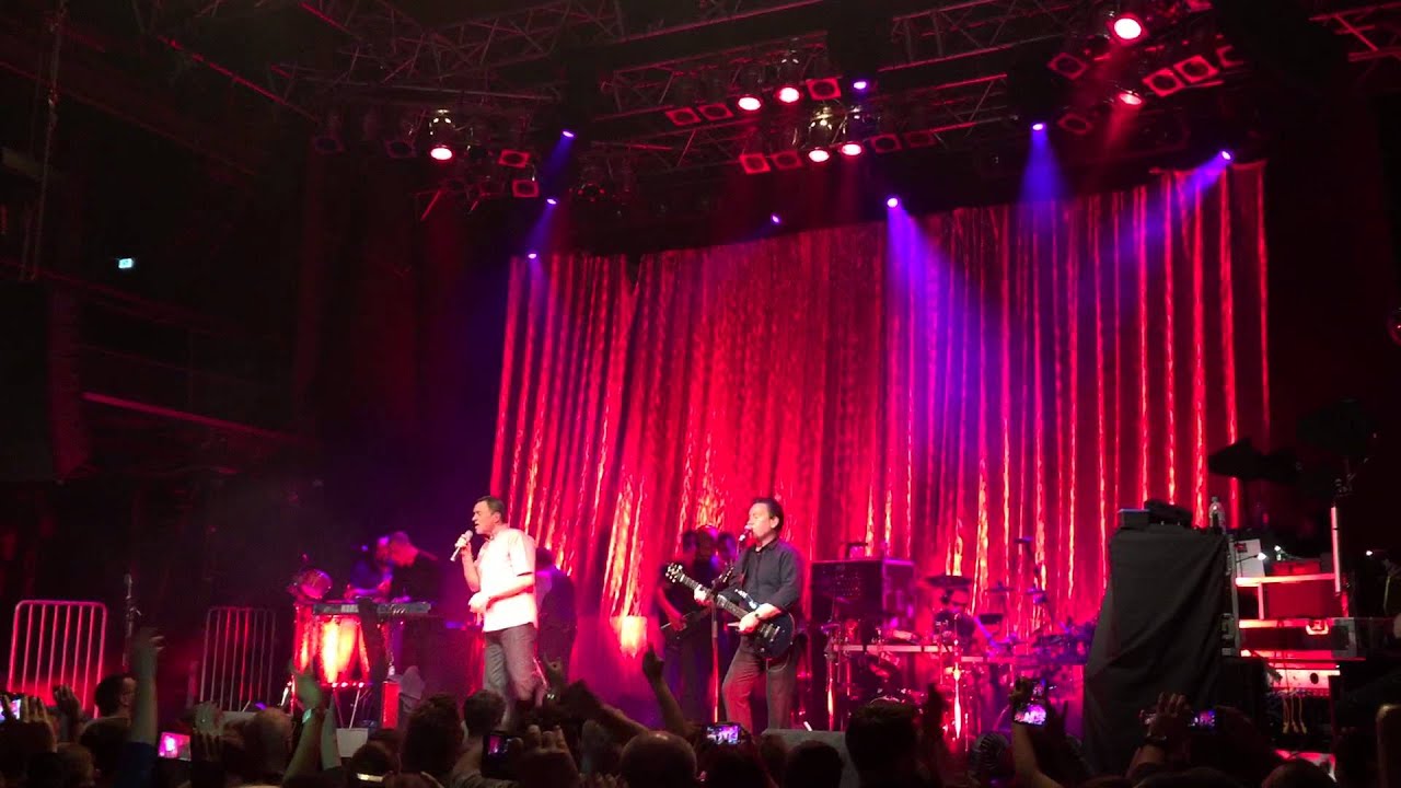 UB40 Berlin Red Red Wine 2014-12-05