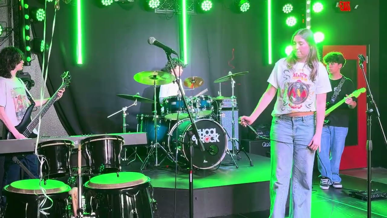 Tomas on the drums - School of Rock Clermont- HouseBand 