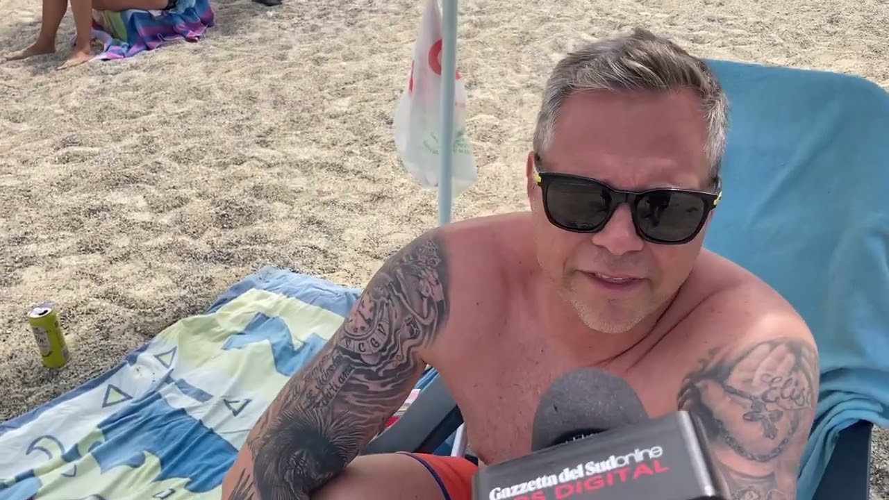 Mare sporco a Pizzo. Residenti e turisti imbufaliti: 
