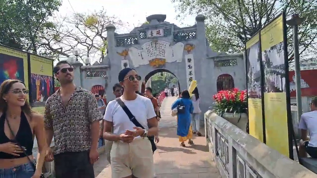 Chiều du xuân hà nội thăm cụ rùa.