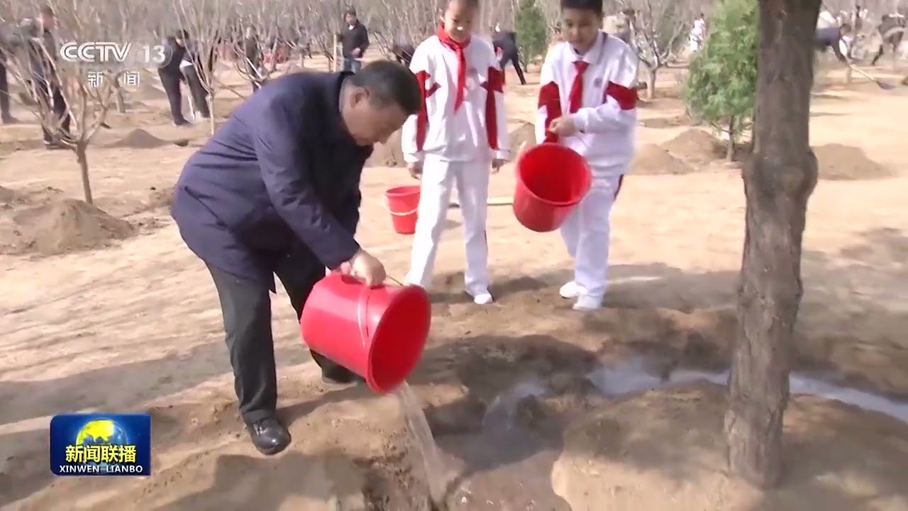 习近平在参加首都义务植树活动时强调 全民植树增绿 共建美丽中国