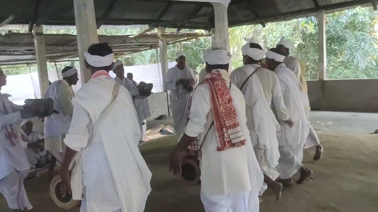 Maya Mora gayan bayan in Burasensua 