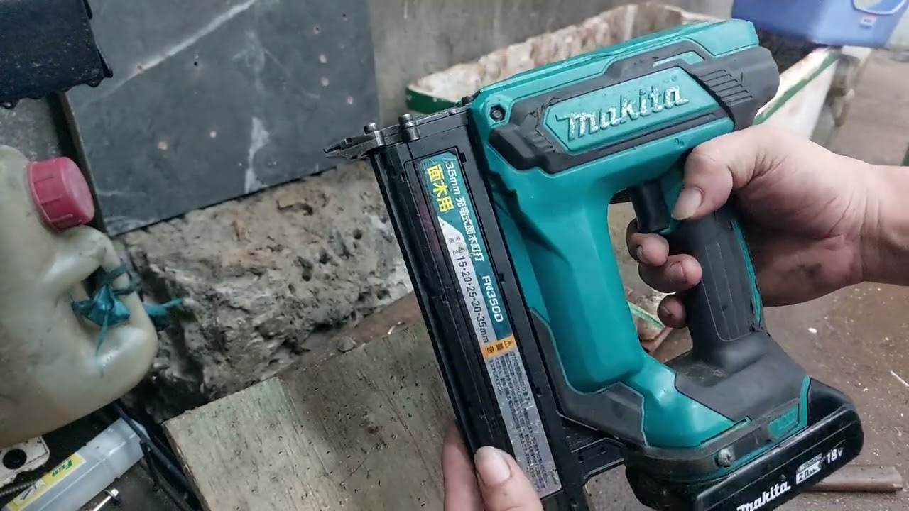 Bắn Đinh F Makita FN350D, sử dụng pin 18v, đinh F từ 15-35mm. lh 0989589729