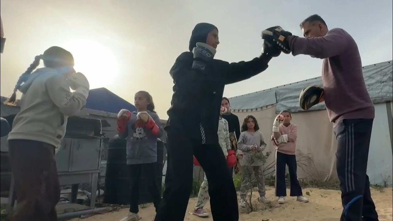 Da guerra ao ringue: o boxe como terapia para meninas em Gaza | AFP