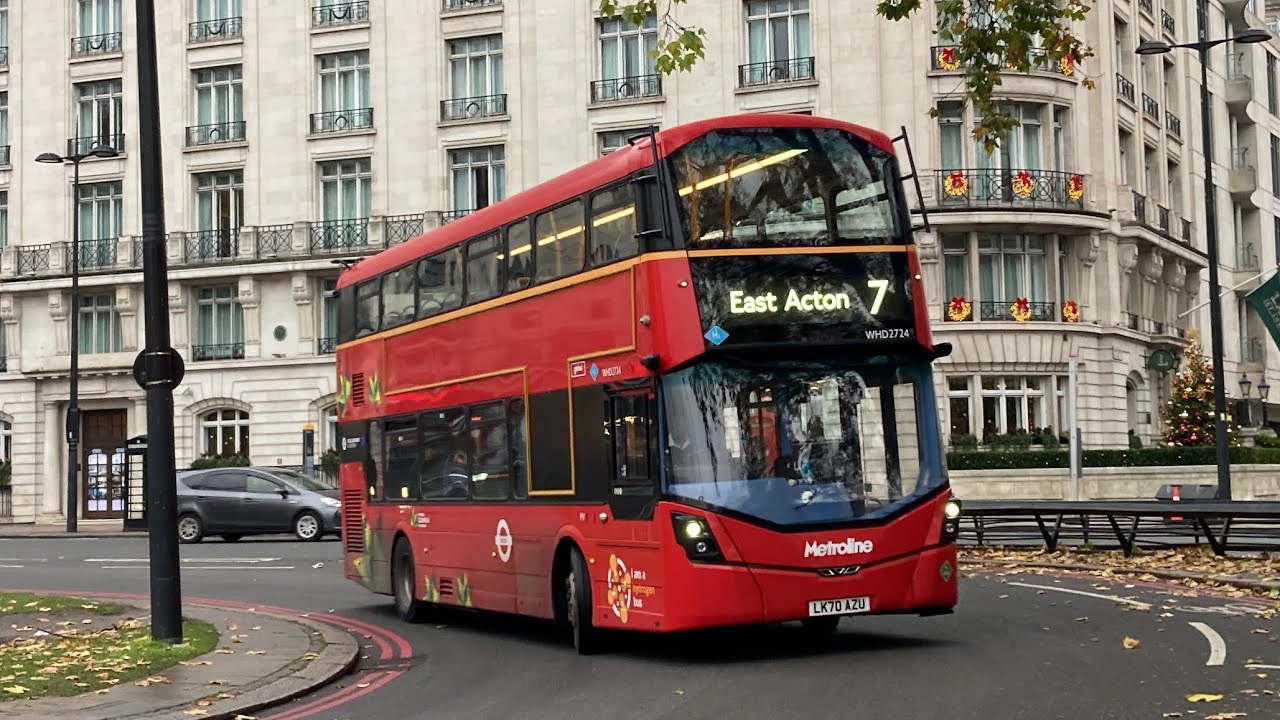 Buses in Marble Arch December 2024