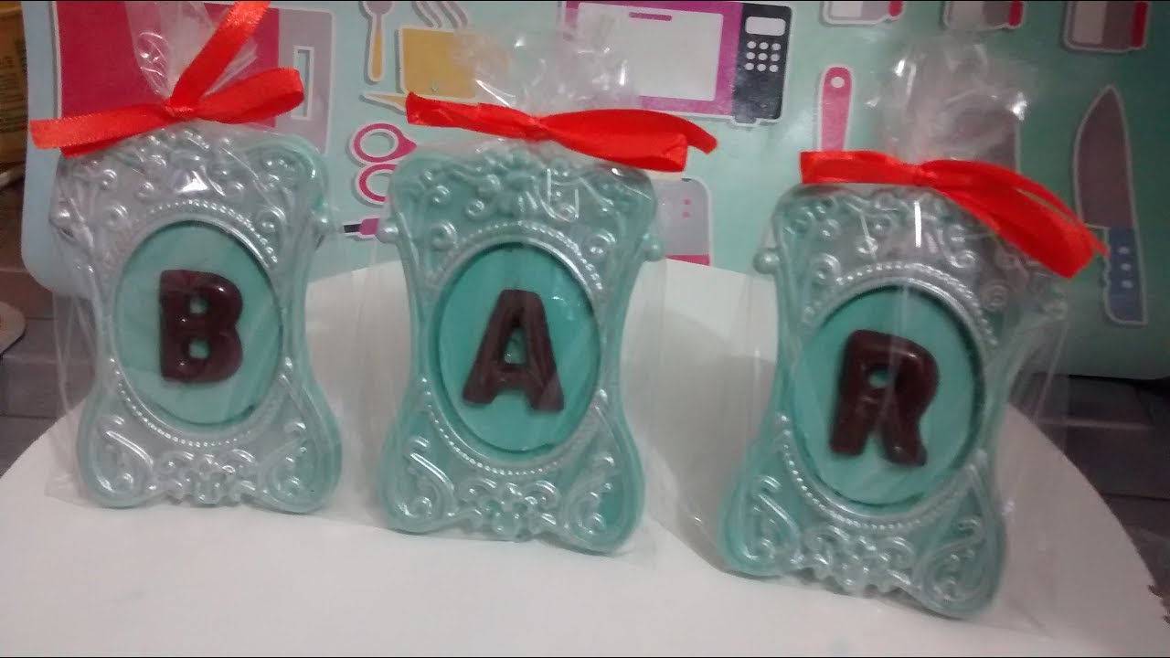 Porta retrato de chocolate com letra #mundodocedamari