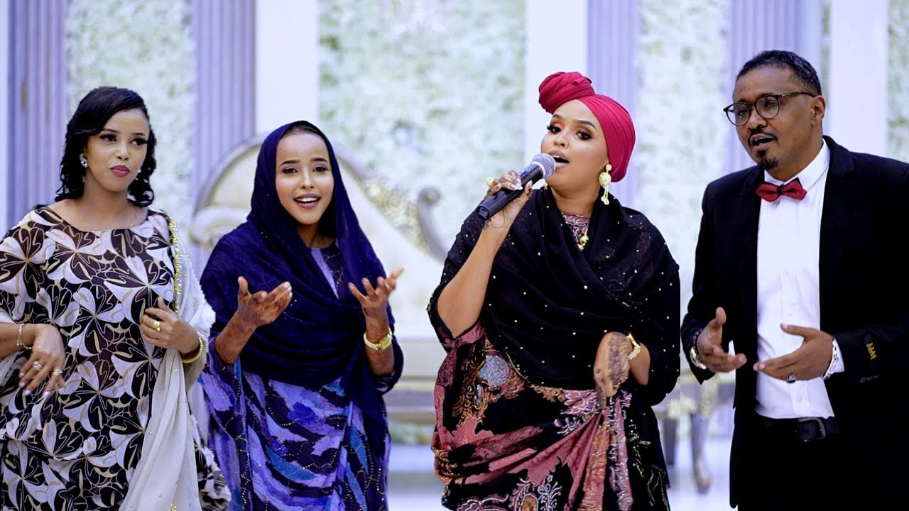 MUNA MISKI 2025 - MUUQIISA WAAN ARKAYAA - BEST MASHUP