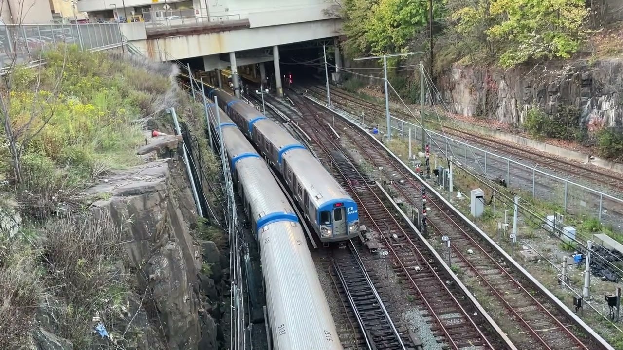 Afternoon PATH Trains at Journal Square