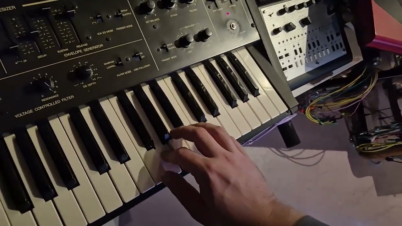 ♫ Jamming With a Bunch of Synths ♫ ----- (187)