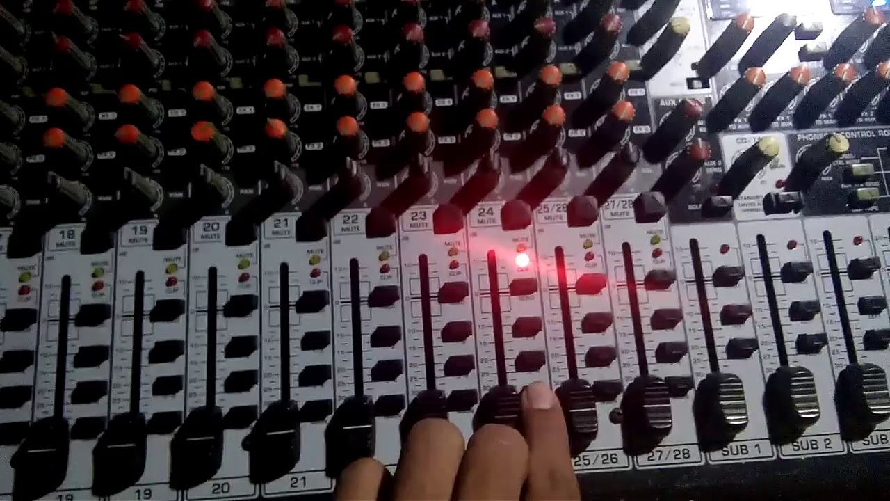 Tes ting MIXER BEHRINGER EURODESK SX3242FX!!!