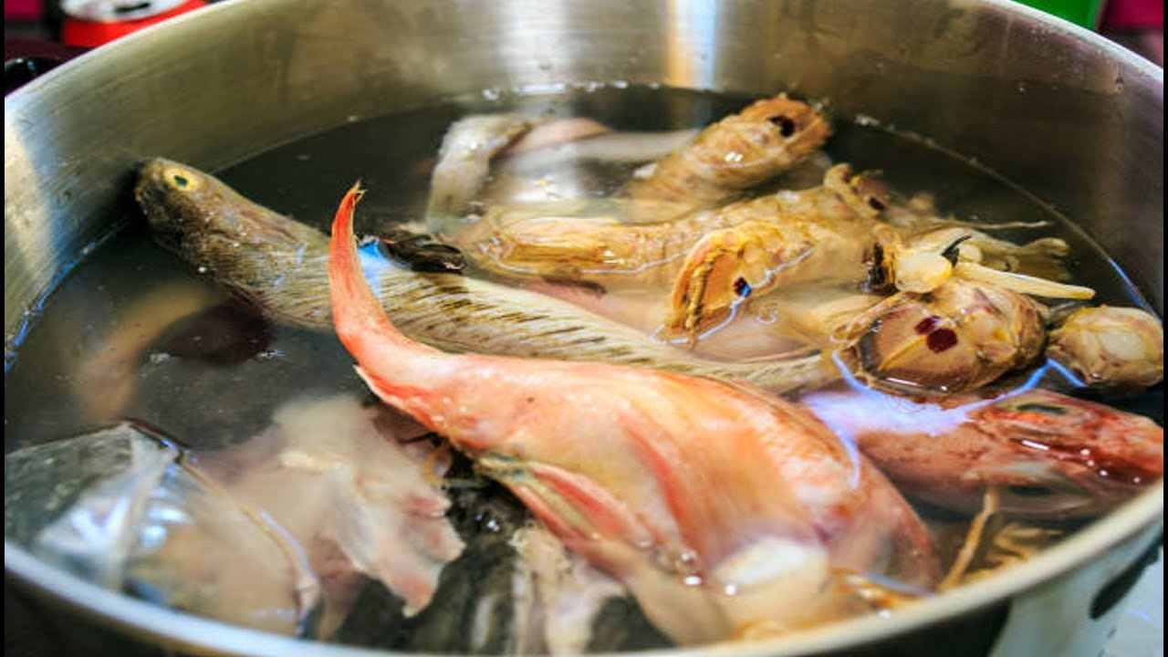 Receta preparar un buen fondo de pescado, fumet o caldo marinero para  un arroz