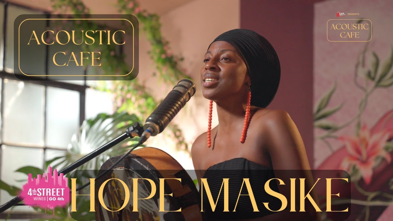 Hope Masike — Acoustic Café (предоставлено 4th Street Wines)