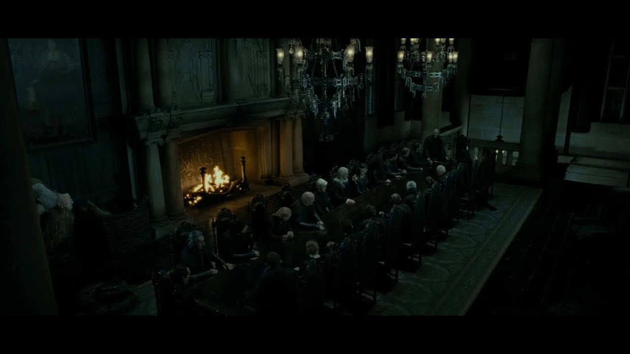 La Reunion de Mortifagos en la Mansi&oacute;n Malfoy (1/2) | Harry Potter y Las Reliquias de la Muerte Pt1
