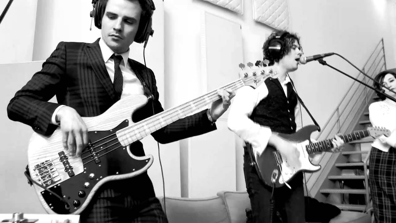 Hollywood - Codeine Velvet Club (Live Groupee Session)