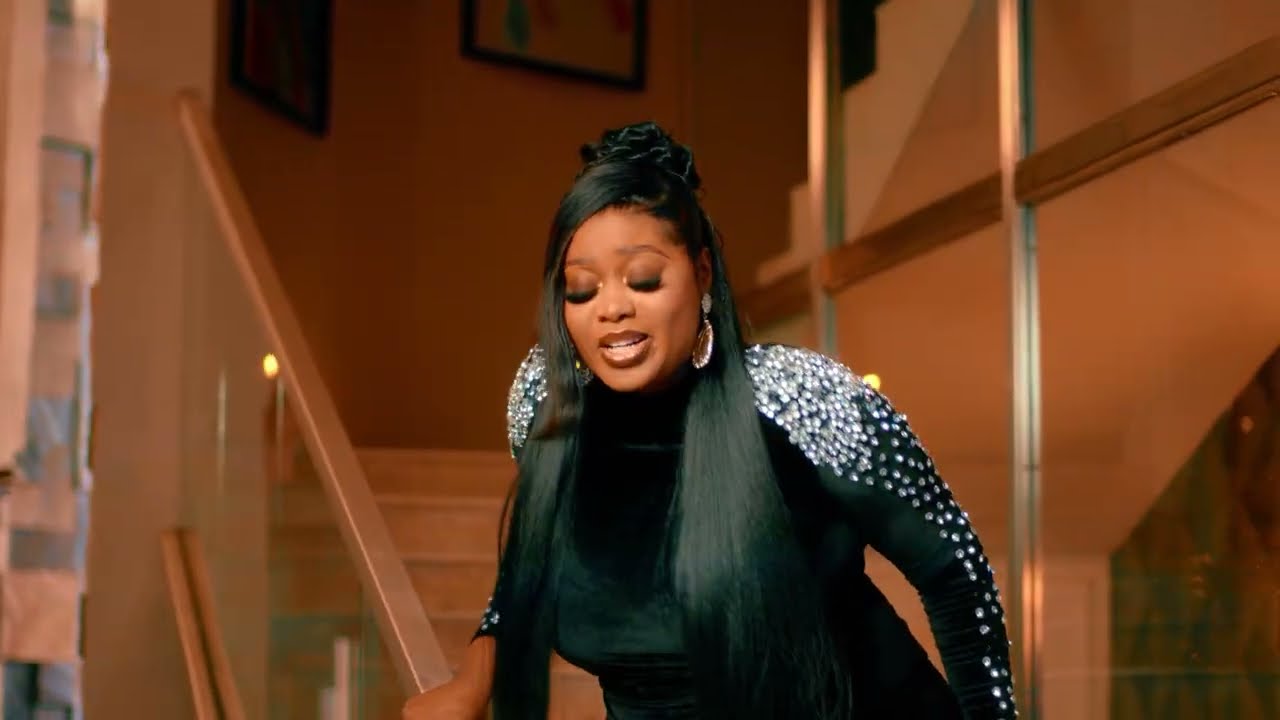 Miles Came Along (feat. Terry The Vocalist  -  Xaven  &  Alexandria) -  Matilesi (Official Video)