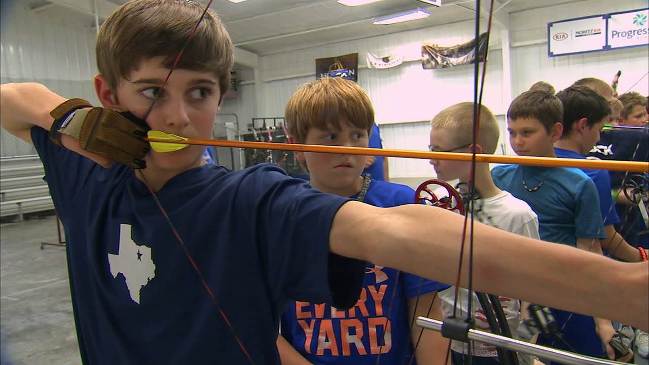 Archery Team (Texas Country Reporter)
