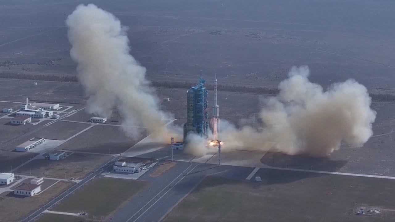 Blastoff! China launches Shenzhou 22 spacecraft for astronauts stuck on Tiangong space station