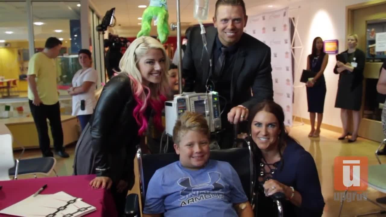 WWE Superstars visit Children's Hospital of Pittsburgh