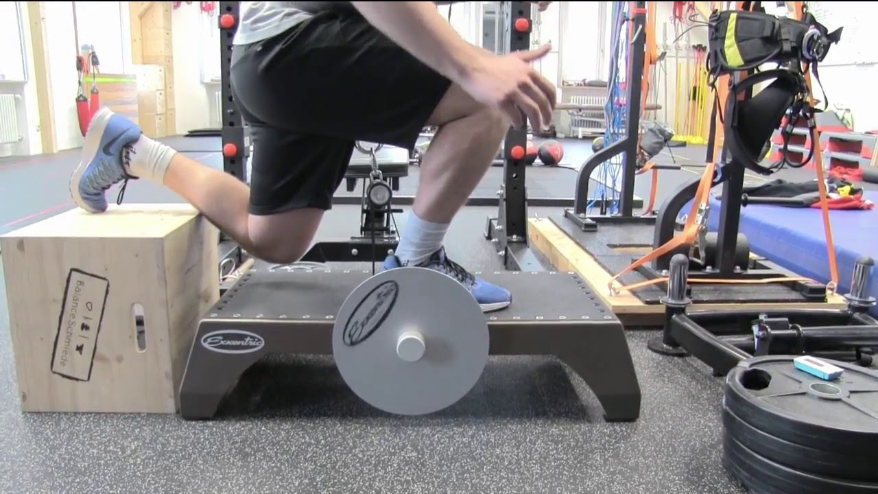 Eishockeytraining Athletik DEL2-Spieler Andreas Pauli,  EC Bad Nauheim