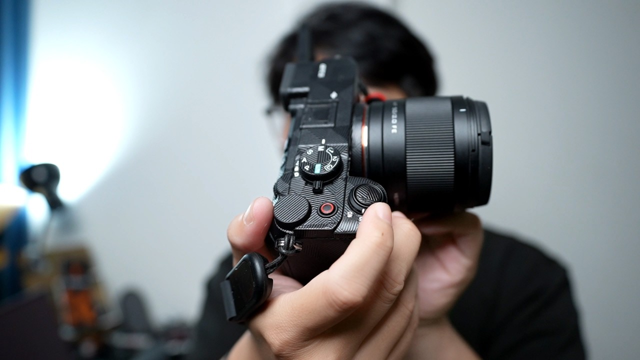 Quay vlog bằng Sony 24-50 G v&agrave; n&oacute;i một ch&uacute;t về Sony A7CII