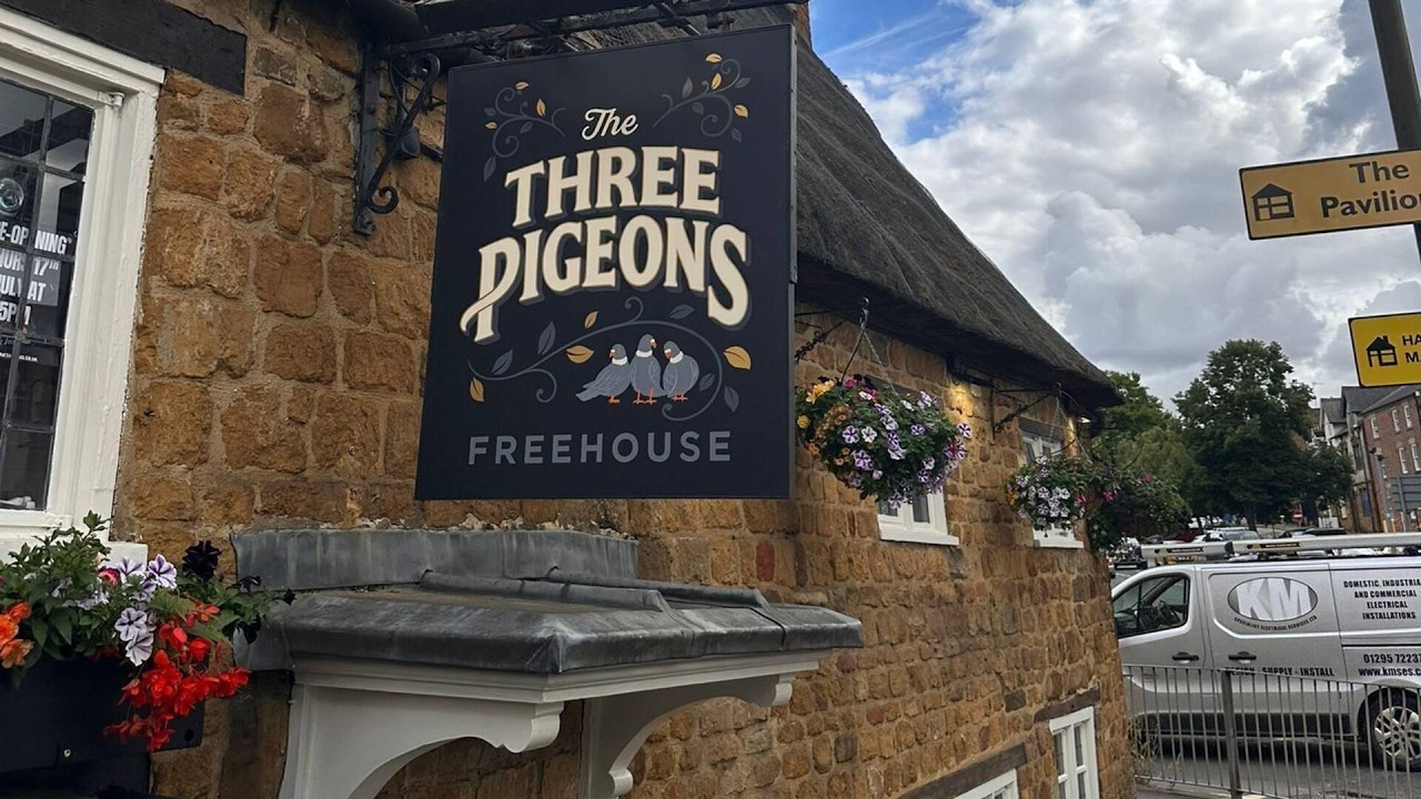 The Three Pigeons, Banbury, United Kingdom | Travel With Kiara
