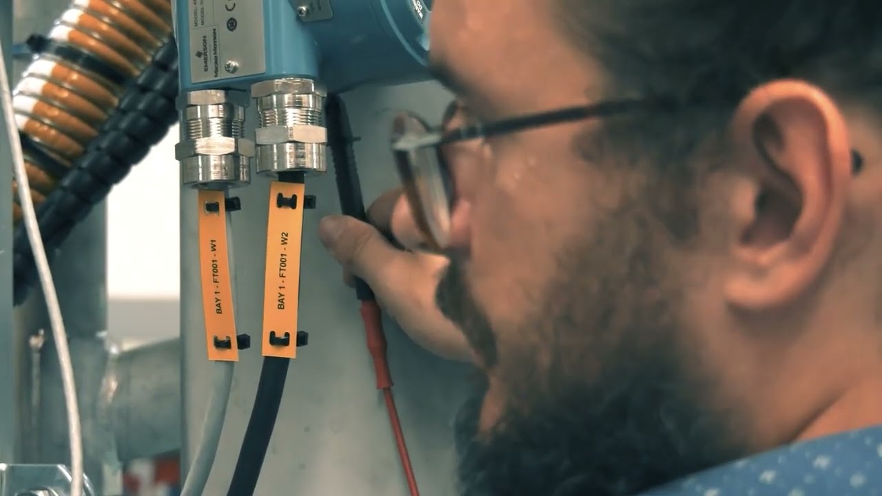 Efficient and Safe Sulfuric Acid Transfer with Zipfluid Loading Arms with hot redundance system