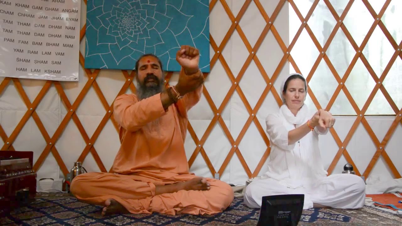 Swakriya Matricas with Swami Gurusharanananda