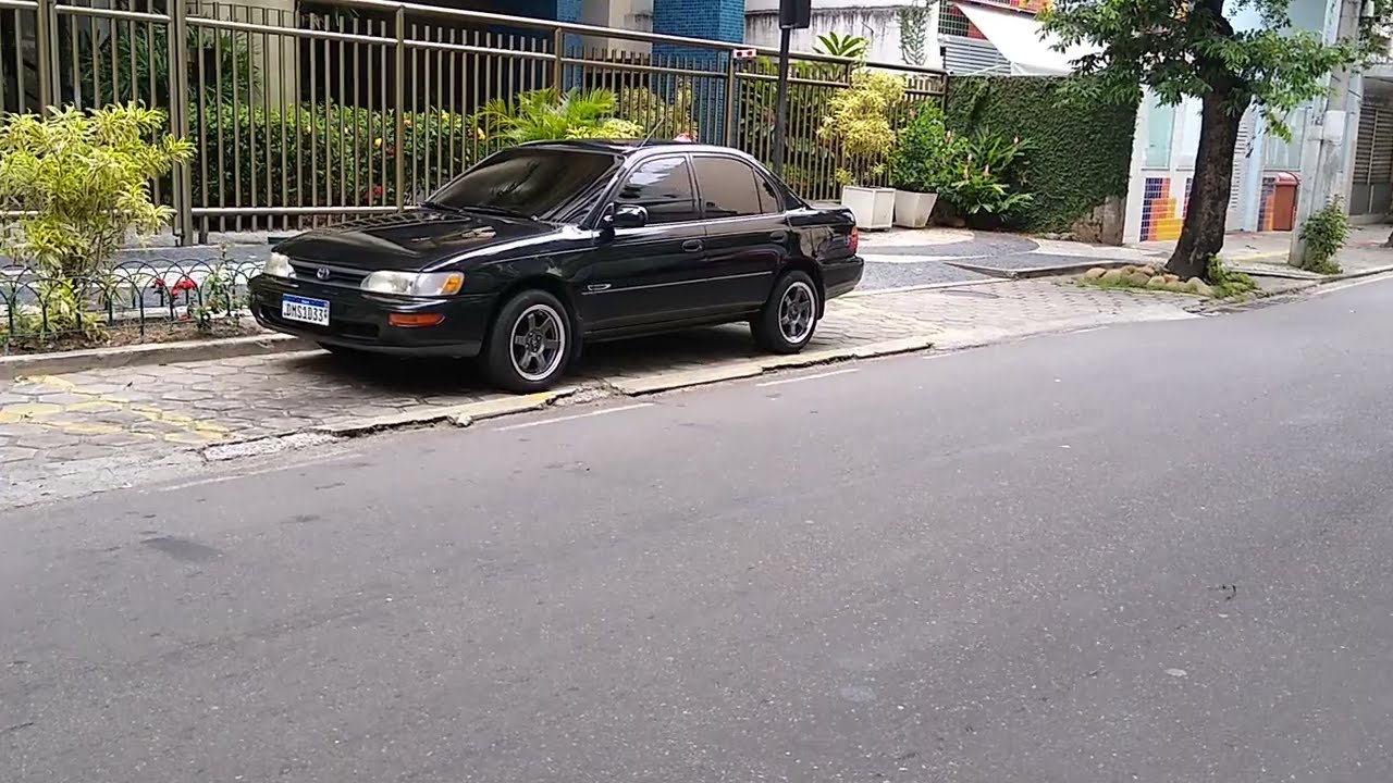 Toyota Corolla DX 95 automático 1.6 16v