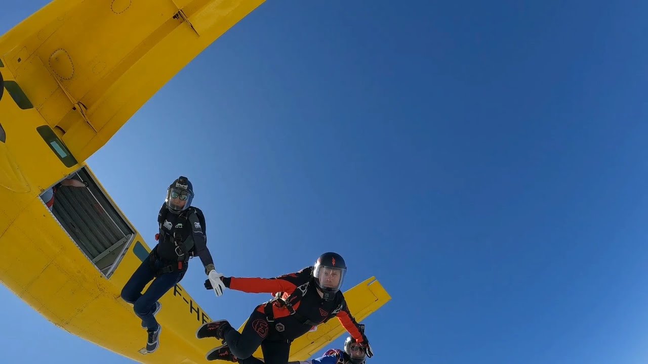 Jean-Luc Lahaye - Parachutisme à Frétoy (10 juin 2023)