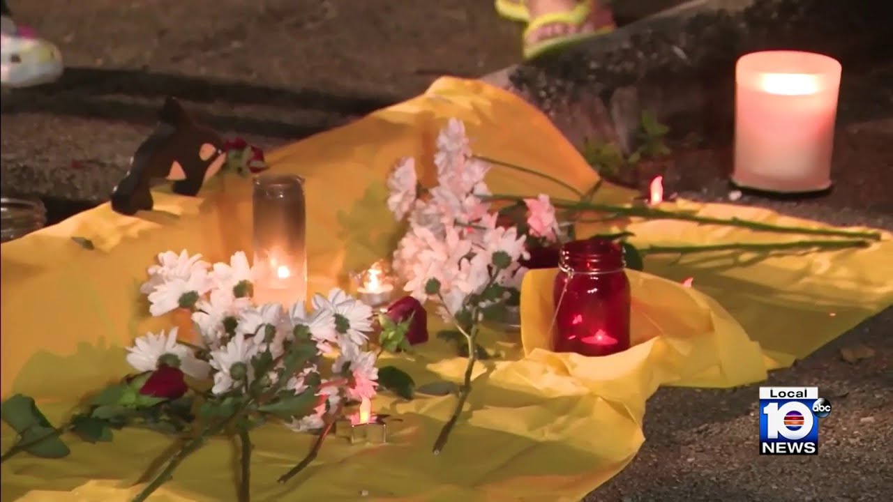 Captive orca Lolita mourners leave flowers