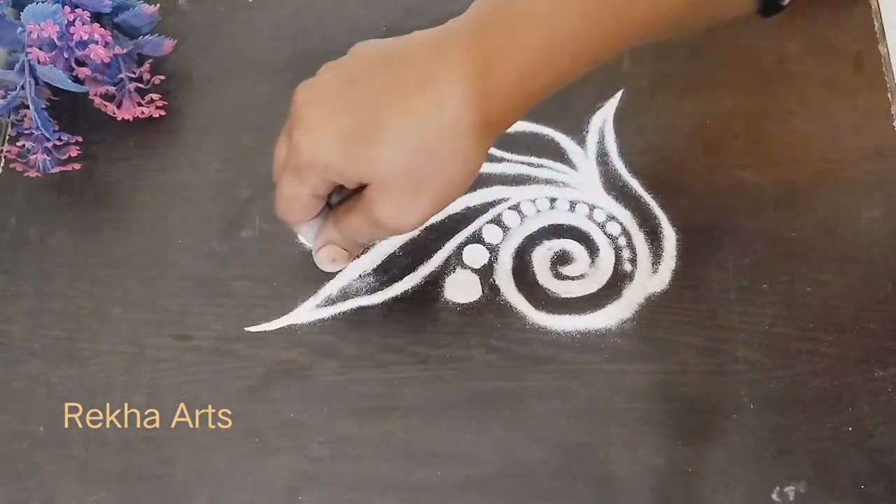 Daily use rangoli | freehand rangoli | Muggulu |  easy rangoli design | simple rangoli 🌷✨