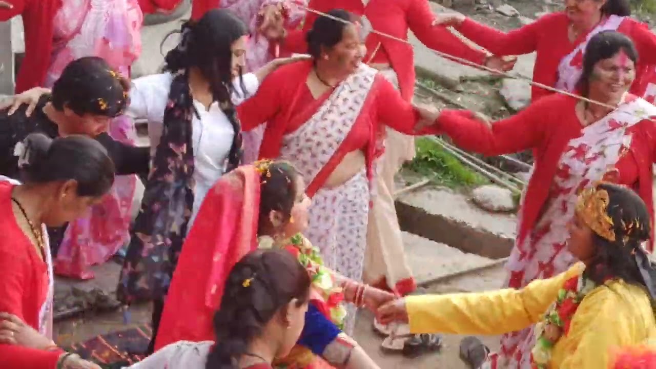 राधा कृष्ण और सखियों द्वारा झोड़ा प्रस्तुति 🙏🌹🙏#song #भक्तिsong #dance 🙏🌹🙏