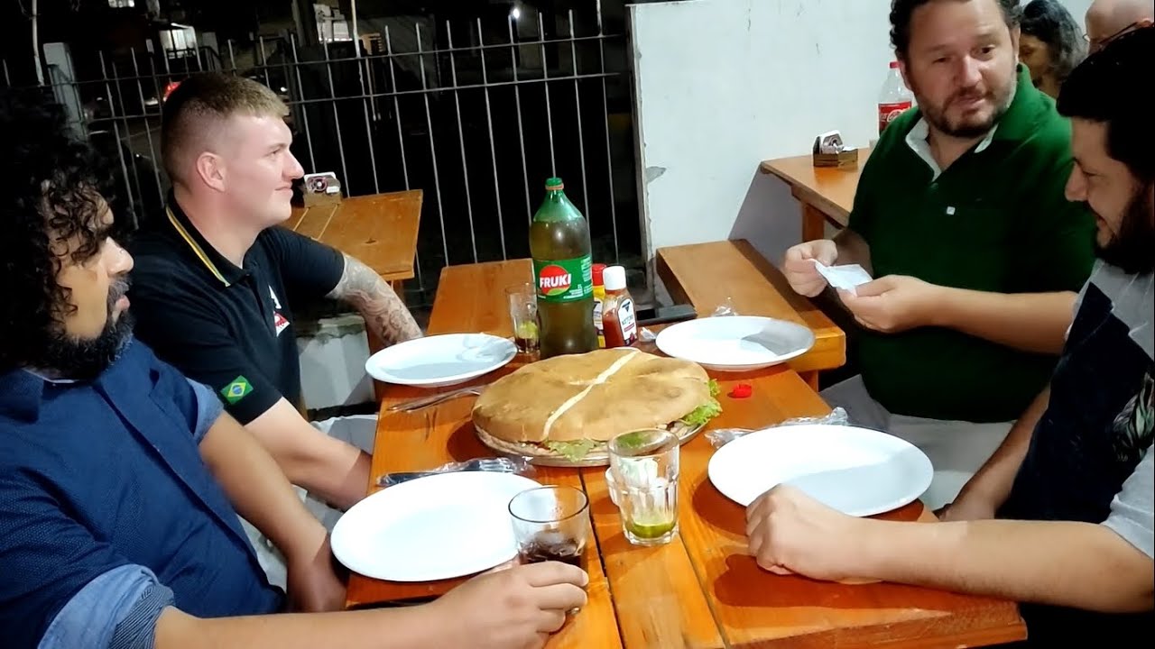 FOMOS COMER O MAIOR XIS DO SUL