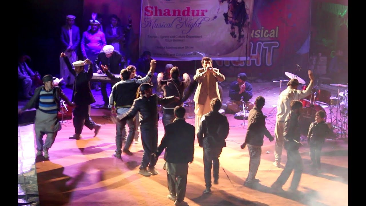 Shandur Musical Night| Khowar, Brushaski Mix| Gela ma yar gela di  |Rehmat Ali