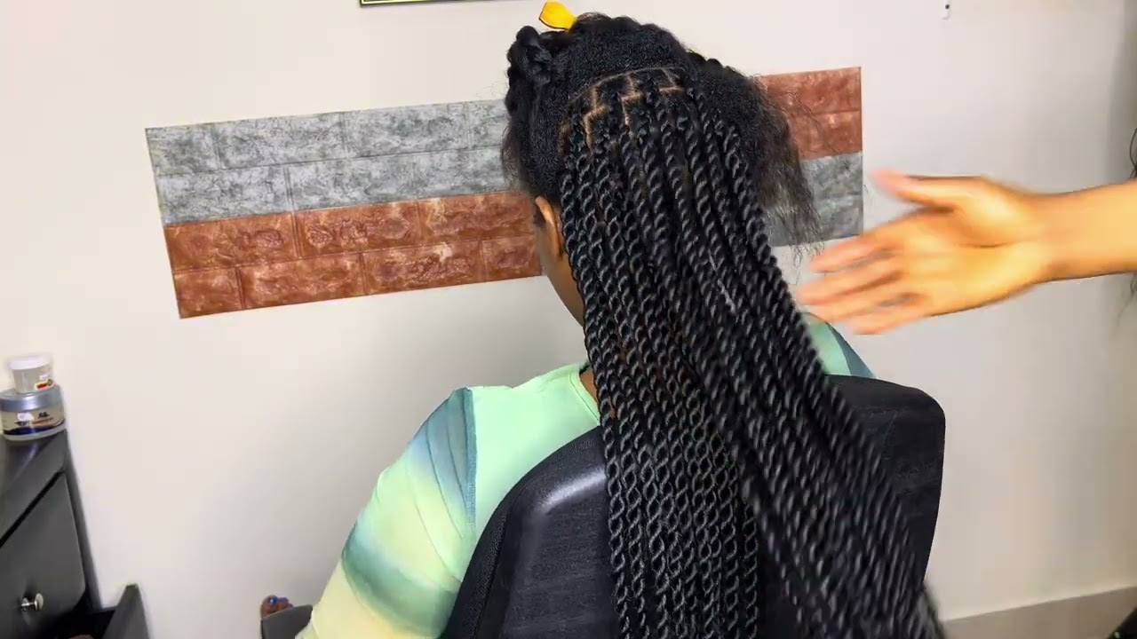 Medium size Twist Braids