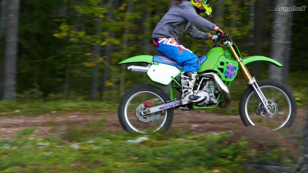 Kawasaki KX500 2-Stroke / Full Revs / Raw Sounds
