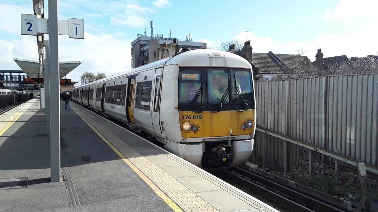 Trains at: Abbey Wood, NKL, 25/02/23