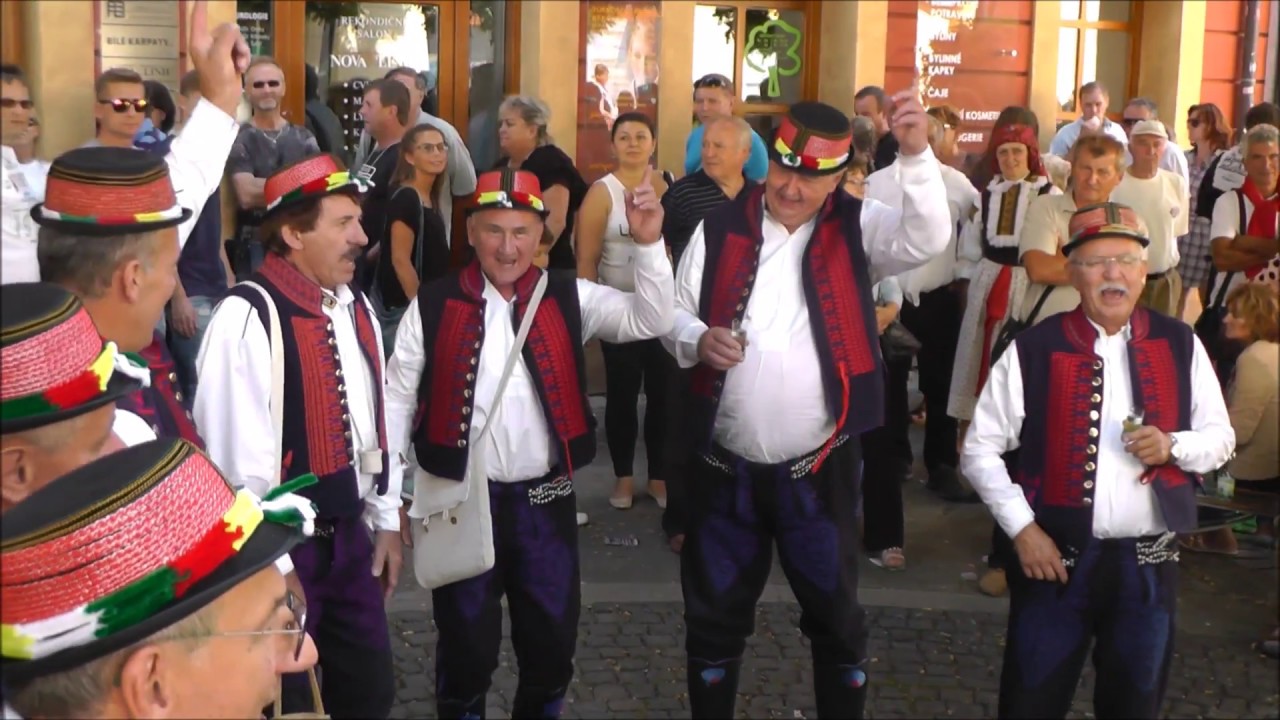 Hútek z Bánova na Slováckých slavnostech vína 2017 – zpívání na 
