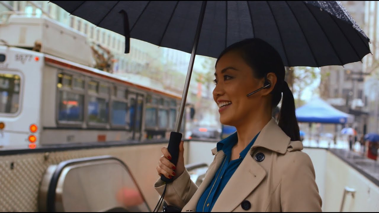 Poly Voyager 5200 Series wind and noise cancelling demo