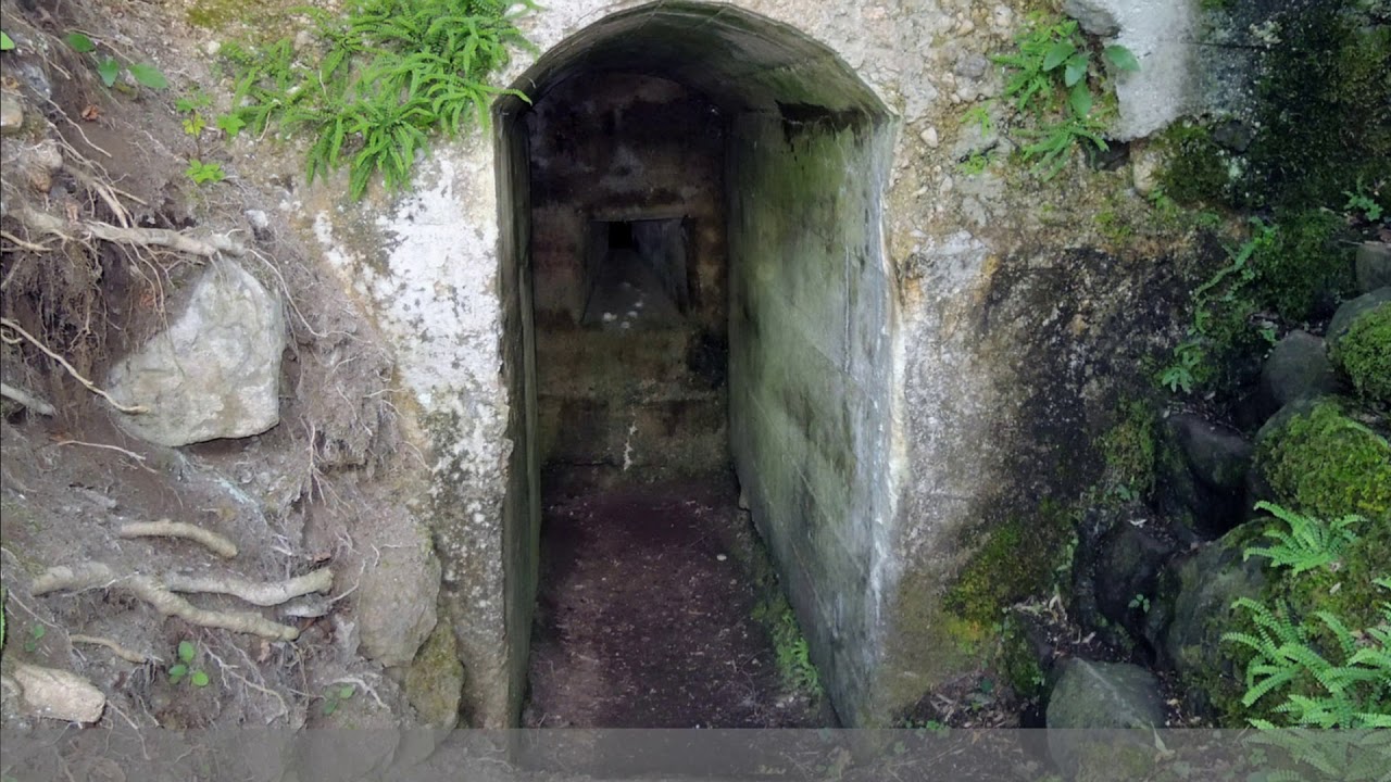 1073.- Bovec -Revelnik.1^ linea austroungarica. trincea fortificata la grande guerra