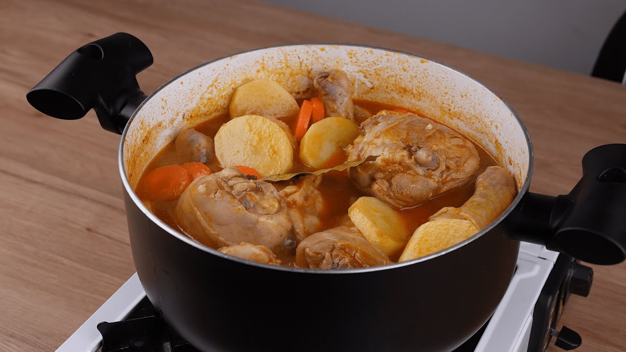 Pollo cocido sencillo con patatas y zanahorias, a todos les encant&oacute; esta receta