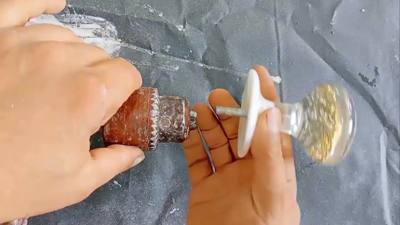 صناعة يد الباب الخشب
