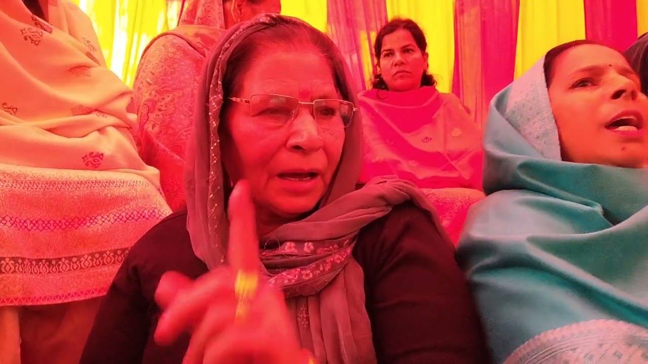 Bhaat ka geet #bhaat #haryanvigeet #sangeet #kamleshbhajan #anmolthoughts #kamleshdevi 