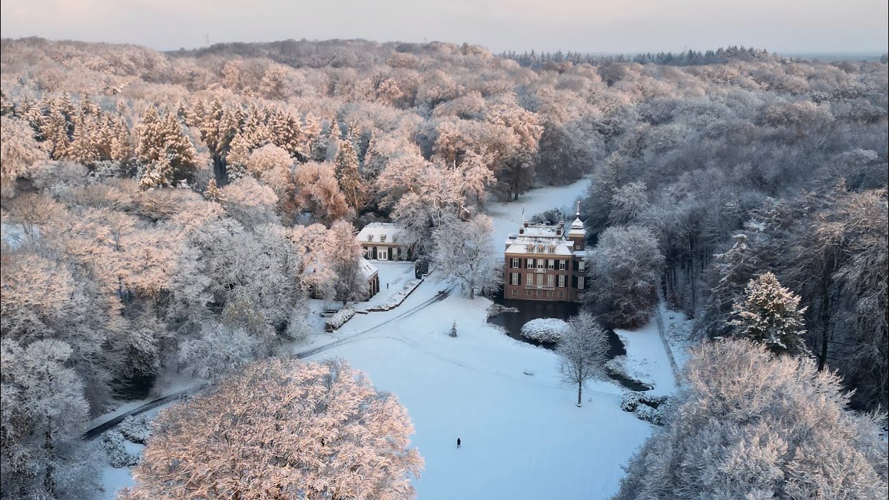 Arnhem in de sneeuw (drone) | 22 november 2024