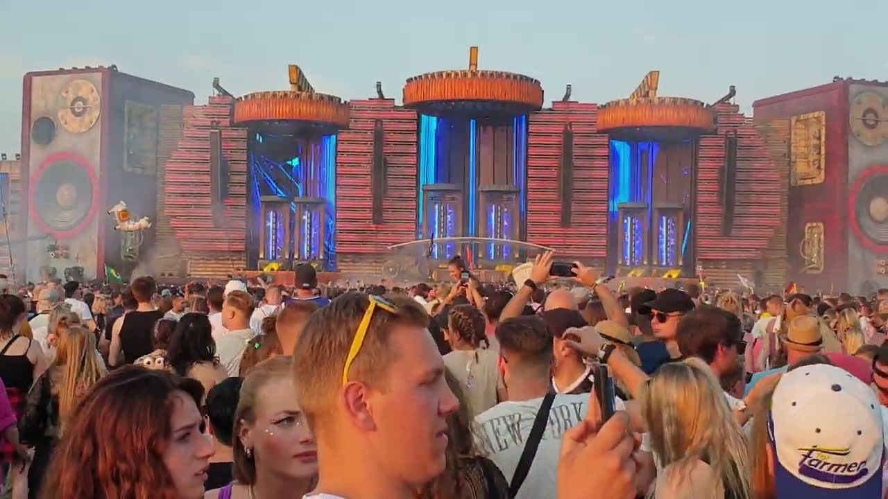 Parookaville 2022 - Robin Schulz - Shed A Light (Mainstage)