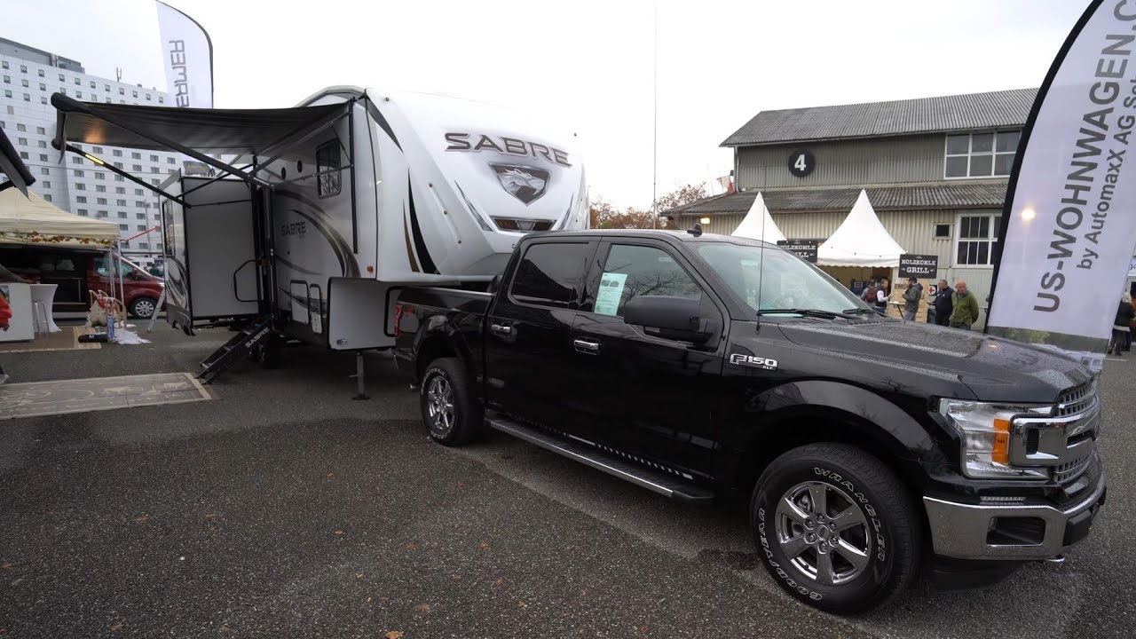 Größte Wohnmobile in Europa: Fifth Wheel Sabre 2022. BE Führerschein. XXL Slide-Out, Günstiger Preis