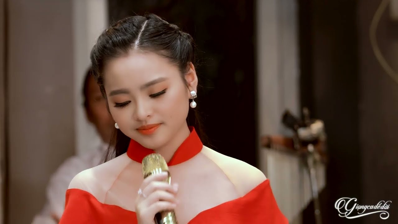 Áo Em Chưa Mặc Một Lần & Ngại Tiếng Gần Xa - Thu Hường | Liên Khúc Bolero Mới Nhất 2024