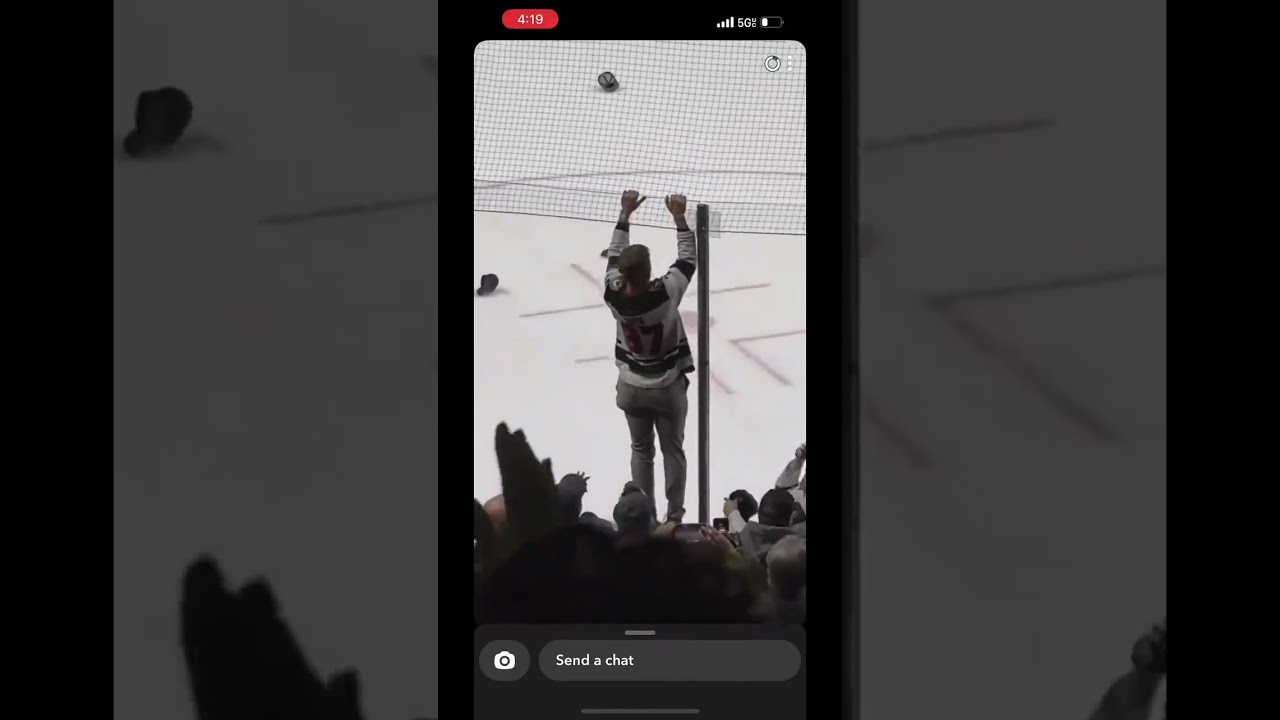 A Kirill Hatty had Minnesota Wild fans on a new level😂 🎥 Twitter - ProfBuiltDiff