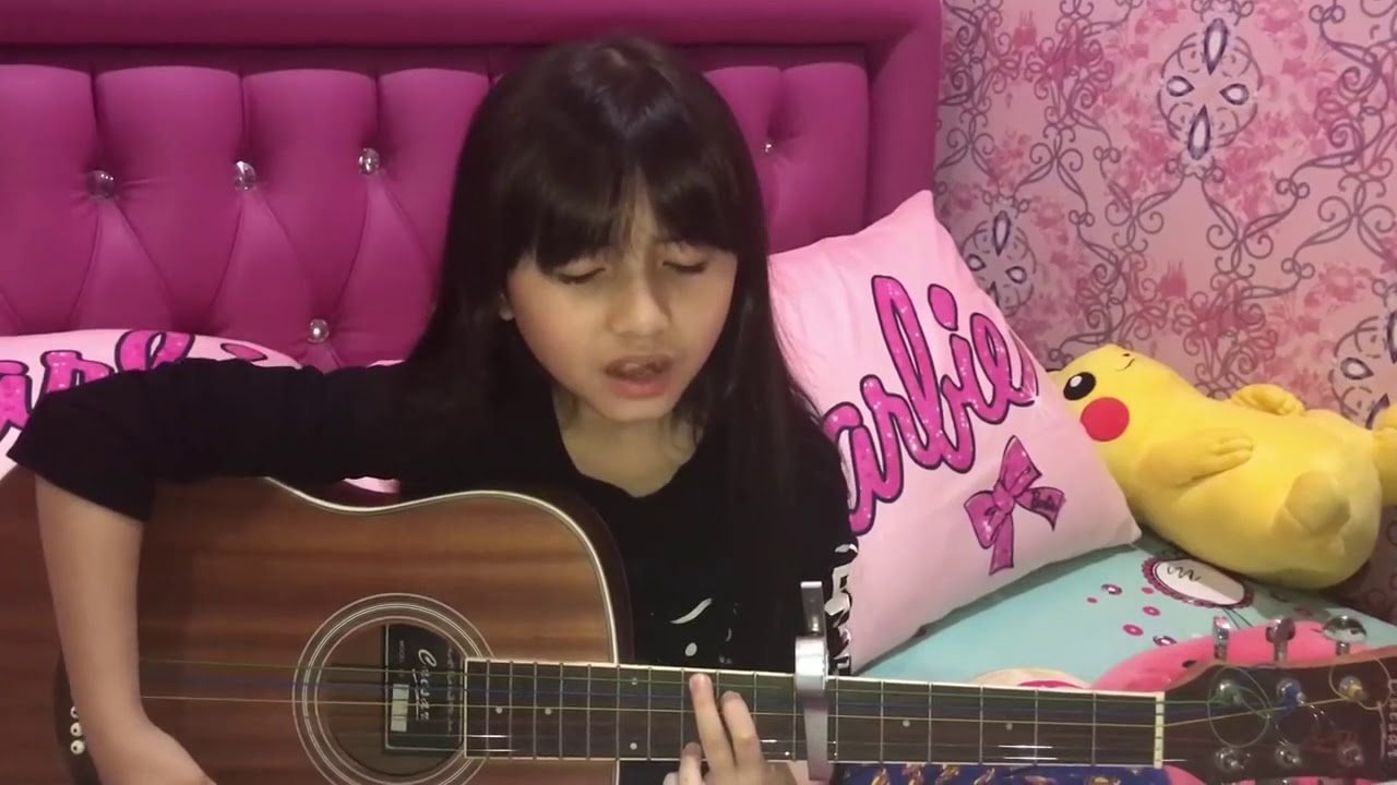 Anak kecil multitalenta